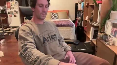 Snapshot of alejandro_sterling chatting on 4, 4, 2026 pluto online show from 4, 4, 2026