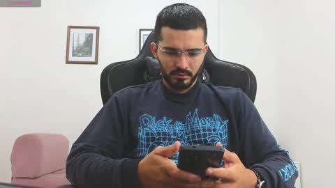 Snapshot of alejandroo_7 chatting on 1, 12, 2025 alejandroo_7 online show from 1, 12, 2025