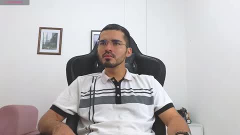 Snapshot of alejandroo_7 chatting on 4, 12, 2025 alejandroo_7 online show from 4, 12, 2025