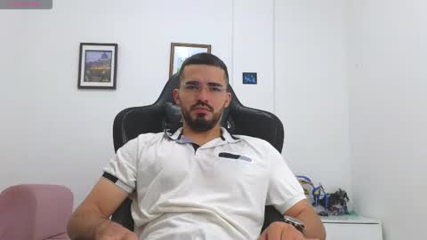 Snapshot of alejandroo_7 chatting on 14, 12, 2025 alejandroo_7 online show from 14, 12, 2025