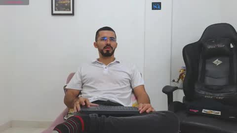 Snapshot of alejandroo_7 chatting on 1, 2, 2026 alejandroo_7 online show from 1, 2, 2026