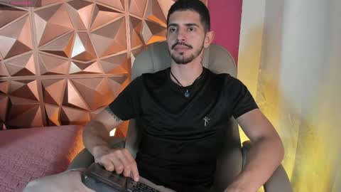 Snapshot of alejandrostorm chatting on 8, 4, 2026 Alejo online show from 8, 4, 2026