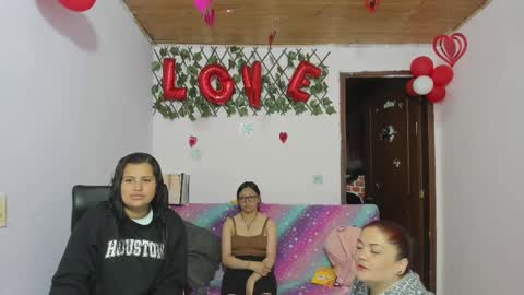 Snapshot of alejita_smithh chatting on 6, 3, 2025 zoe and Kataleya online show from 6, 3, 2025