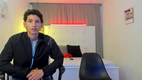 Snapshot of alejo_exotic chatting on 26, 4, 2026 alejo_exotic online show from 26, 4, 2026