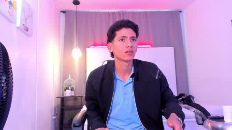 Snapshot of alejo_exotic chatting on 27, 4, 2026 alejo_exotic online show from 27, 4, 2026