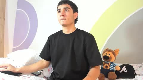 Snapshot of alejo_gray1 chatting on 24, 10, 2025 alejo_gray1 online show from 24, 10, 2025