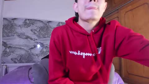 Snapshot of alejo_gray1 chatting on 20, 11, 2025 alejo_gray1 online show from 20, 11, 2025