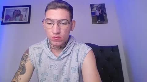 Snapshot of alejo_ken807856 chatting on 24, 4, 2026 alejo online show from 24, 4, 2026