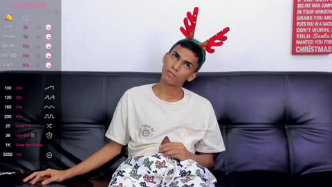 Snapshot of alejo_peverell chatting on 7, 12, 2024 alejo peverell online show from 7, 12, 2024