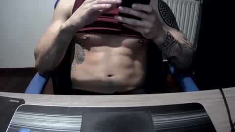 Snapshot of alejoduarte16 chatting on 6, 4, 2026 alejoduarte16 online show from 6, 4, 2026