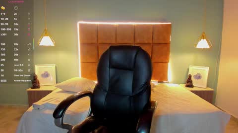 Snapshot of alejootwink chatting on 24, 9, 2025 ALejoo Saenz online show from 24, 9, 2025