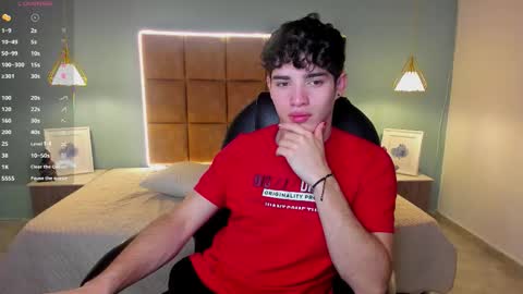 Snapshot of alejootwink chatting on 3, 10, 2025 ALejoo Saenz online show from 3, 10, 2025