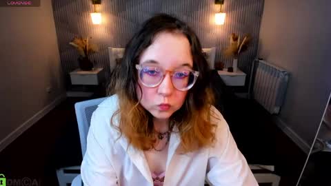 Snapshot of aleks_caste chatting on 3, 4, 2026 Aleks online show from 3, 4, 2026