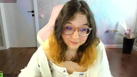 Snapshot of aleks_caste chatting on 21, 4, 2026 Aleks online show from 21, 4, 2026