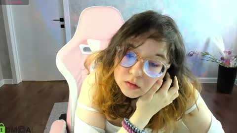 Snapshot of aleks_caste chatting on 21, 4, 2026 Aleks online show from 21, 4, 2026