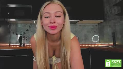 Snapshot of aleksa_cutie chatting on 10, 3, 2026 Next stream - 2 dec - online show from 10, 3, 2026