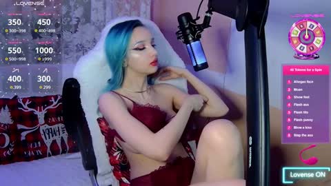 Snapshot of aleksahunt chatting on 28, 12, 2024 Aleksa Hunt online show from 28, 12, 2024