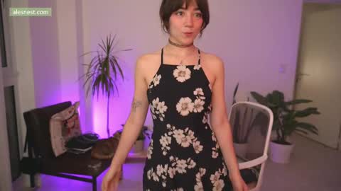 Snapshot of alemaniababe chatting on 19, 10, 2025 Ale online show from 19, 10, 2025