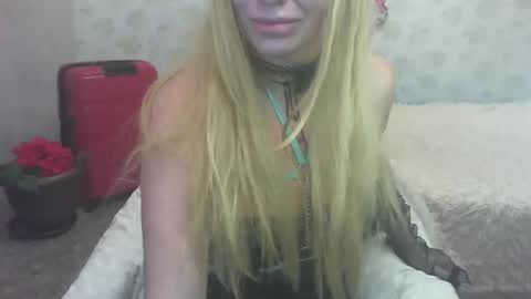 Snapshot of alenablack chatting on 3, 12, 2024 Luly online show from 3, 12, 2024