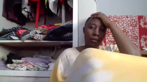 Snapshot of alesha_ chatting on 24, 10, 2025 Noreen Kennth and Emilly online show from 24, 10, 2025