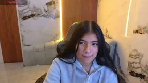 Snapshot of alesia_v chatting on 30, 7, 2026 Live 1000pm 600am COLOMBIAN HOUR online show from 30, 7, 2026
