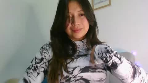 QUEEN OFF MILk  IM BACK  15 NOV online show from 4, 3, 2026