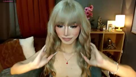 Snapshot of alessandra_victoria chatting on 21, 4, 2026 call me allesandra online show from 21, 4, 2026