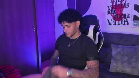 Snapshot of alessandro_vanni chatting on 24, 4, 2026 Alessandro Vanni online show from 24, 4, 2026
