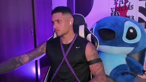Snapshot of alessandro_vanni chatting on 27, 5, 2026 Alessandro Vanni online show from 27, 5, 2026