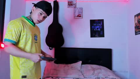 Alessandro online show from 17, 1, 2025