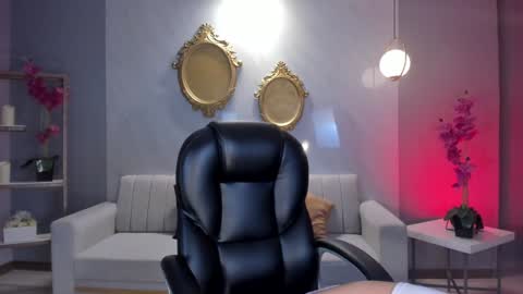 ALESSA ROMERO  online show from 2, 2, 2025