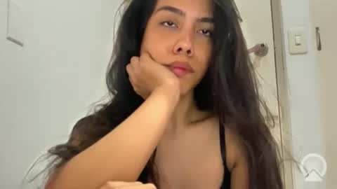 Snapshot of alessia594591 chatting on 2, 6, 2026 alessia594591 online show from 2, 6, 2026