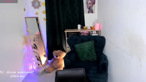 Yy  online show from 25, 1, 2025