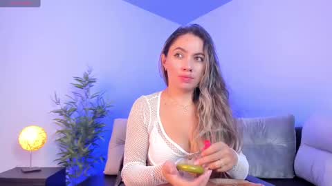 Snapshot of alessia_taylorr chatting on 18, 2, 2025 Alessia Everyday From 0530 to 1430 Col Time online show from 18, 2, 2025