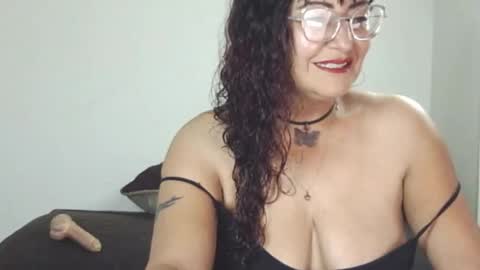 Snapshot of alessiabobs chatting on 15, 3, 2026 Allesiaboobs online show from 15, 3, 2026