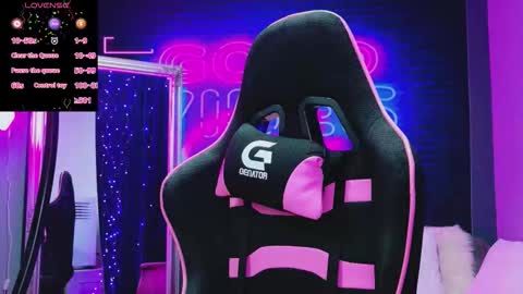 Snapshot of alessiacroft chatting on 23, 3, 2026 alessiacroft online show from 23, 3, 2026