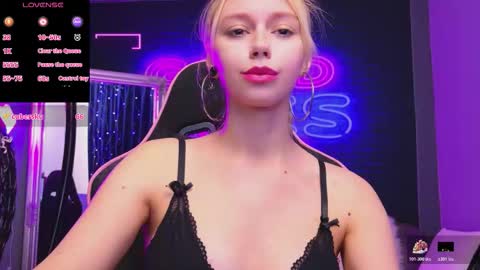 Snapshot of alessiacroft chatting on 25, 3, 2026 alessiacroft online show from 25, 3, 2026