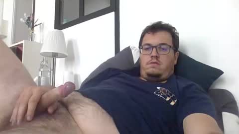 Snapshot of alex90080 chatting on 27, 4, 2026 alex90080 online show from 27, 4, 2026