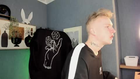 Snapshot of alex__sweet chatting on 20, 4, 2026 your Alex online show from 20, 4, 2026