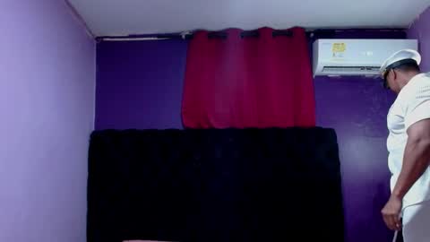 Snapshot of alex_bigcumvez chatting on 4, 5, 2026 perseuz online show from 4, 5, 2026