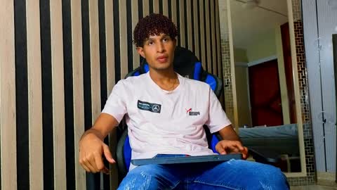Snapshot of alex_bloom_ chatting on 27, 5, 2026 Alexander online show from 27, 5, 2026