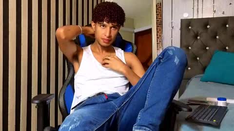 Snapshot of alex_bloom_ chatting on 7, 6, 2026 Alexander online show from 7, 6, 2026