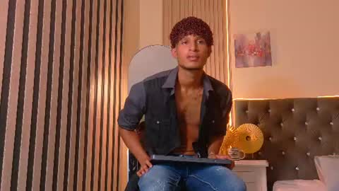 Snapshot of alex_bloom_ chatting on 2, 7, 2026 Alexander online show from 2, 7, 2026