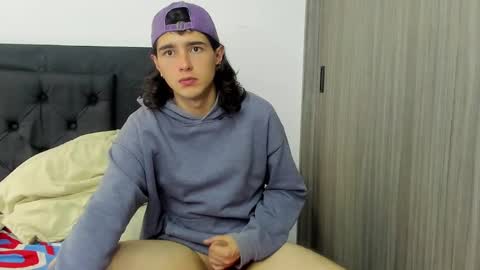 Snapshot of alex_connorr chatting on 6, 1, 2025 alex_connorr online show from 6, 1, 2025