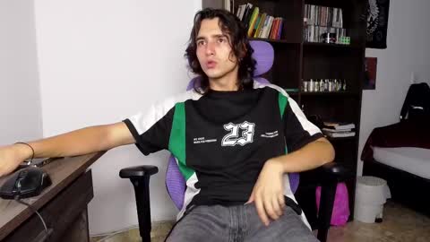 Snapshot of alex_connorr chatting on 19, 9, 2025 alex_connorr online show from 19, 9, 2025