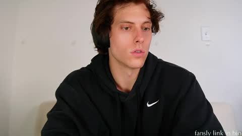 Snapshot of alex_islive chatting on 1, 4, 2026 Alex Stone online show from 1, 4, 2026