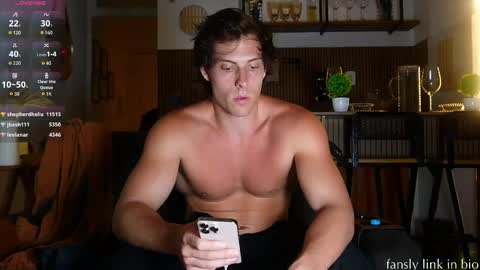 Snapshot of alex_islive chatting on 29, 4, 2026 Alex Stone online show from 29, 4, 2026