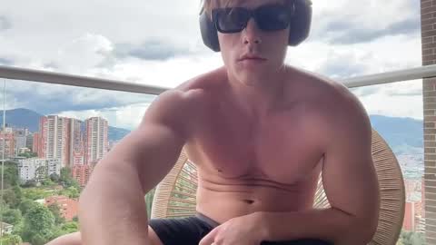 Snapshot of alex_islive chatting on 23, 5, 2026 Alex Stone online show from 23, 5, 2026