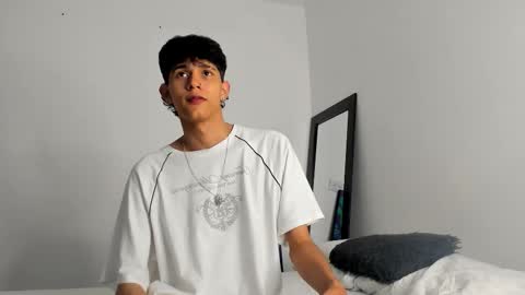 Snapshot of alex_mark_ chatting on 13, 11, 2025 alex_mark_ online show from 13, 11, 2025