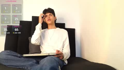 Snapshot of alex_mark_ chatting on 15, 12, 2025 alex_mark_ online show from 15, 12, 2025